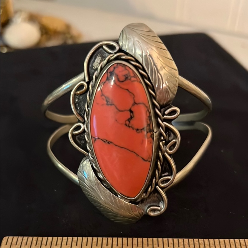 Elegant Sterling silver & pink Stone cuff Taxco Mexico Bracelet feather